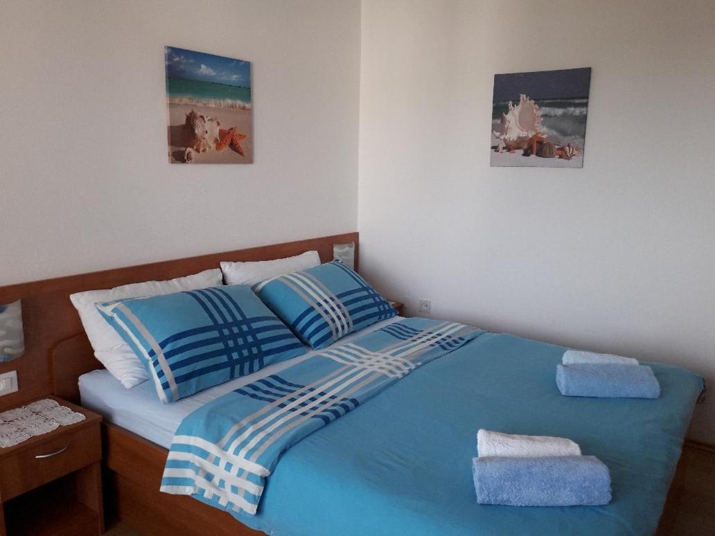 Apartmani Braut Kornic Exterior photo